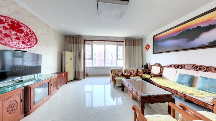 在水一方二手房实景图