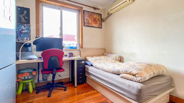 虹日小区二手房实景图