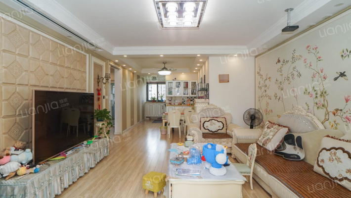 保利湖畔阳光苑二期二手房实景图