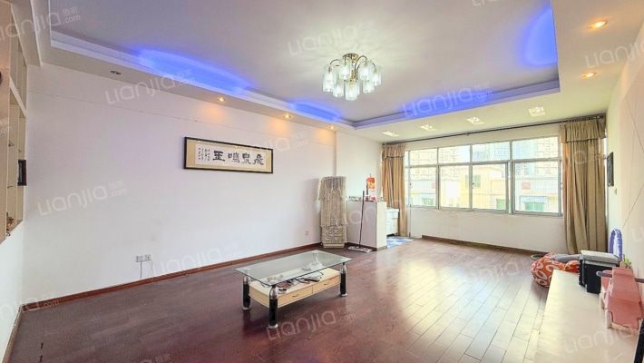 子安路社保局宿舍二手房实景图