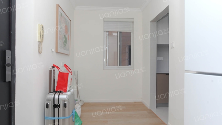 新陆花苑二手房实景图