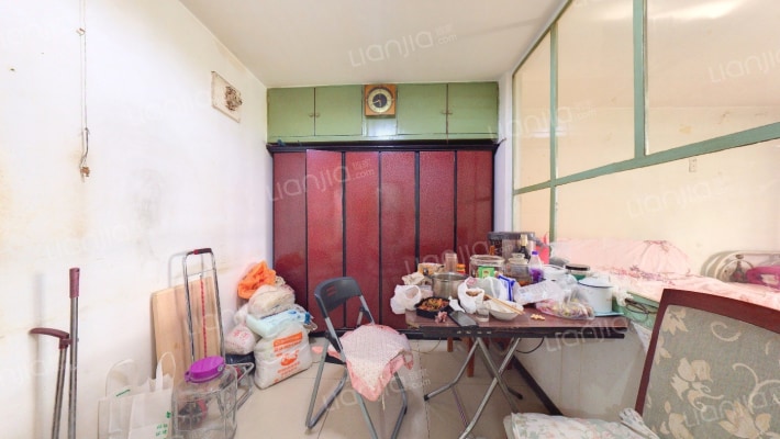 郑王坟212号院二手房实景图