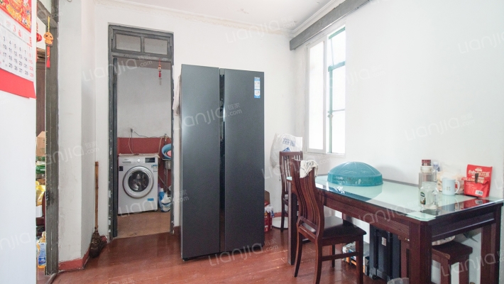 荷三小区二手房实景图