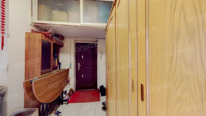 劳教所宿舍二手房实景图