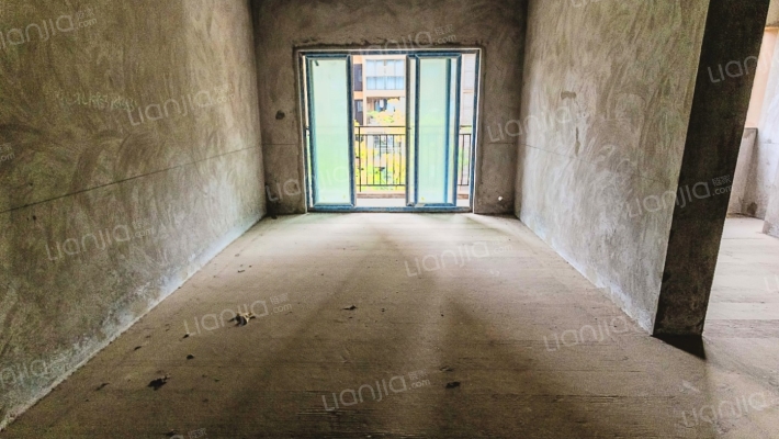 金山豪苑二手房实景图