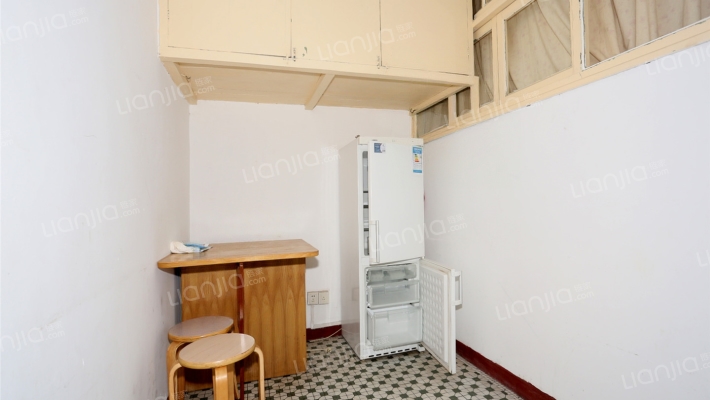 凤城三村东区二手房实景图