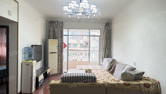 天怡街60号二手房实景图