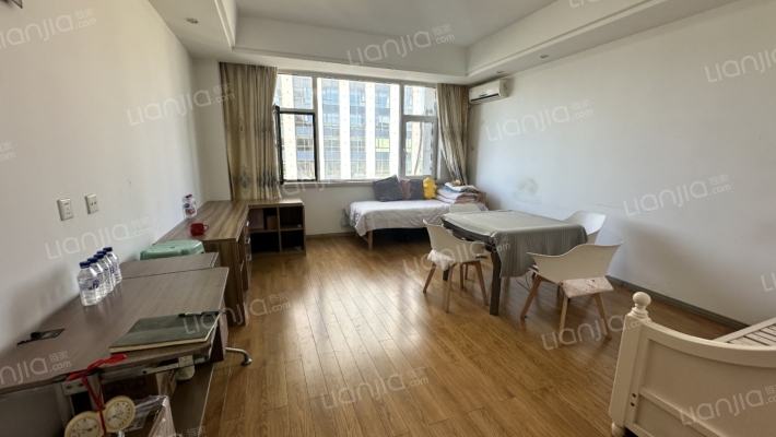 世贸白金公馆二手房实景图