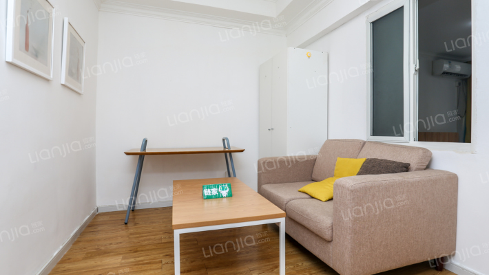 控江路1200弄二手房实景图