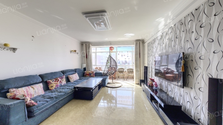 枫桦美地小区二手房实景图