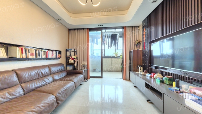 绿地海珀璞晖二手房实景图