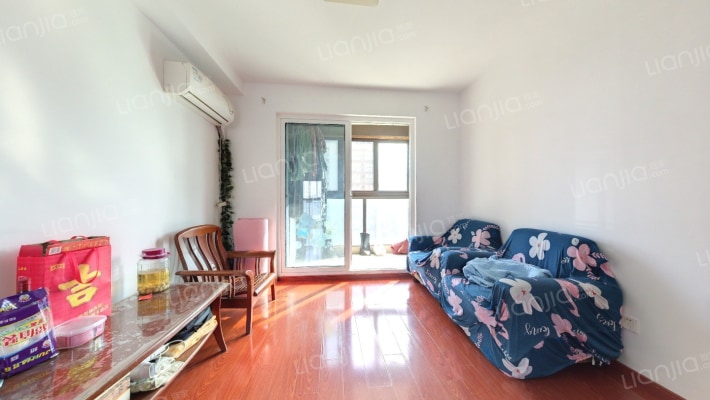 绿地国际花都二手房实景图