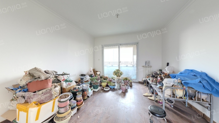 万科大都会铂悦苑二手房实景图