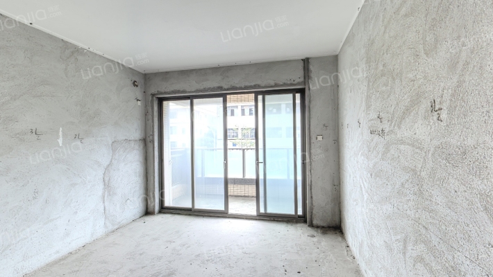 富逸骏园二手房实景图