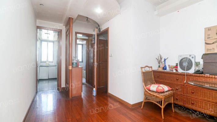 国地公寓二手房实景图