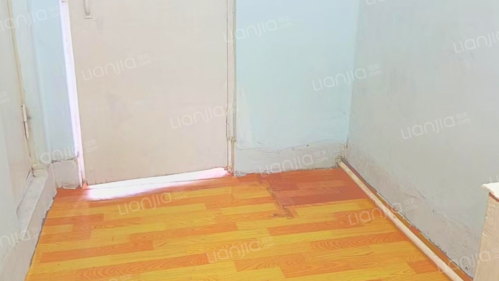 铁江社区二手房实景图