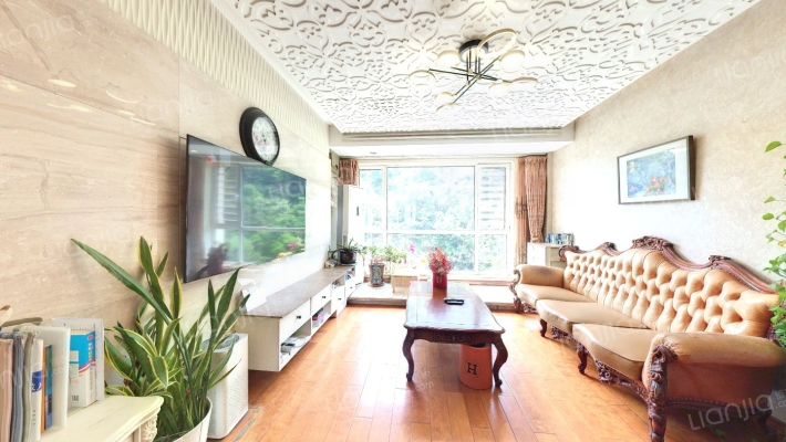 明秀山庄B区二手房实景图