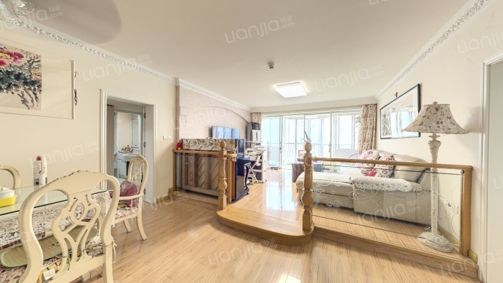 维多利广场二手房实景图