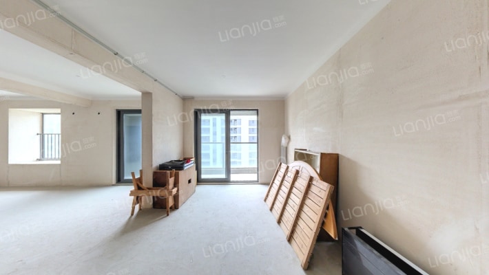 世外旭辉城二手房实景图