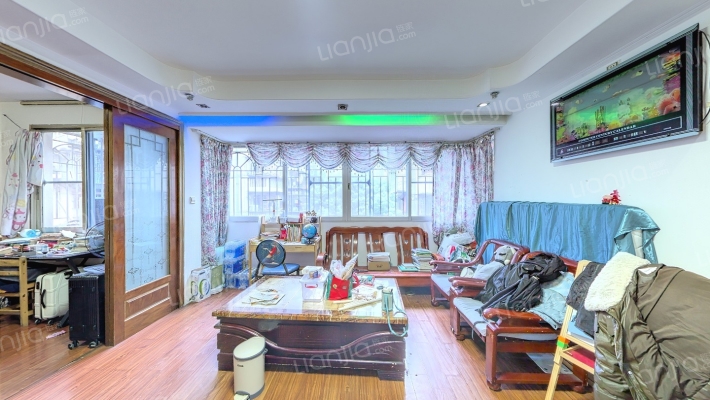 白马河新村二手房实景图