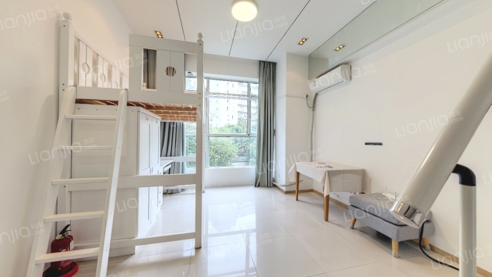 青春驿站二手房实景图