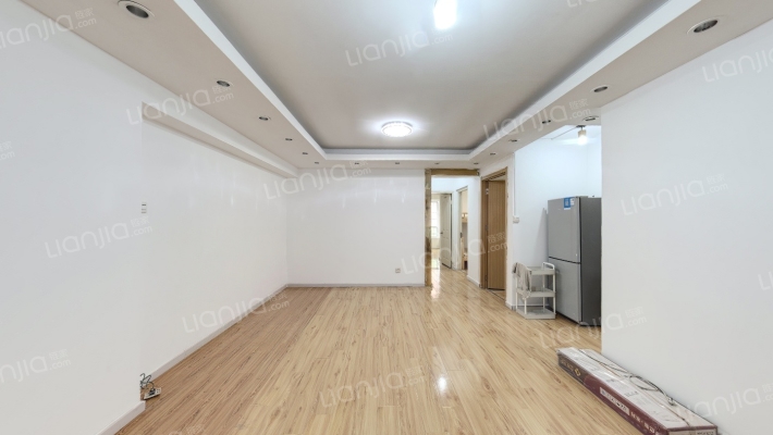 南天广场二手房实景图