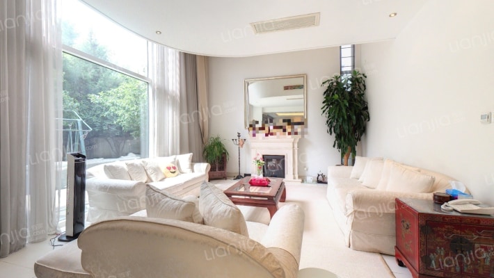 卓锦万代二手房实景图