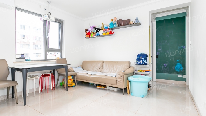 东五小区(虹口)二手房实景图