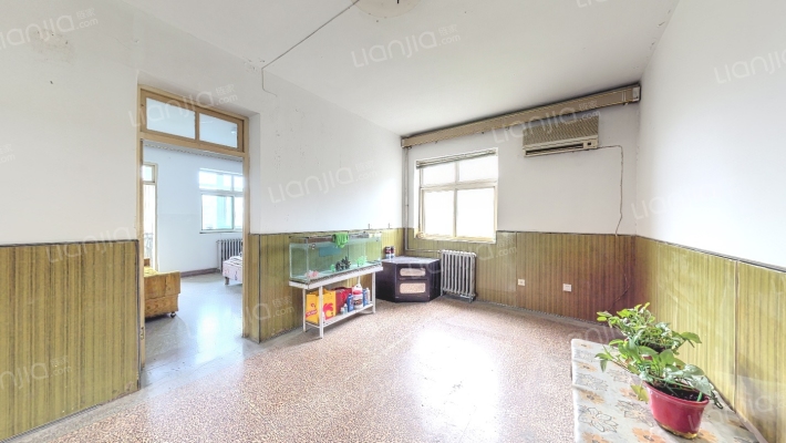 中行住宅楼二手房实景图