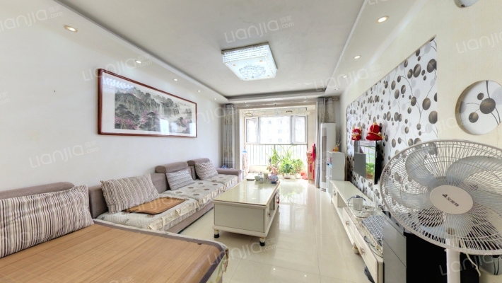 臻石翠园二手房实景图