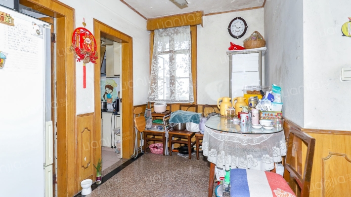 平顺路825弄二手房实景图