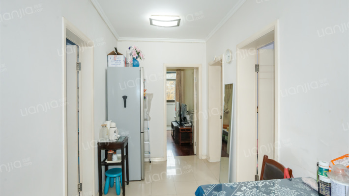 巴黎公寓二手房实景图