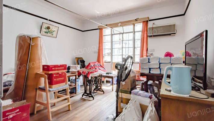 静安新邨二手房实景图