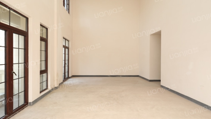 融创玫瑰园二手房实景图