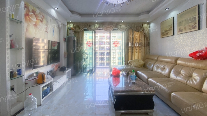 泓晴苑二手房实景图