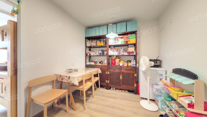 砖角楼南里二手房实景图