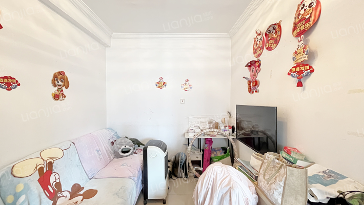 依水园一期二手房实景图