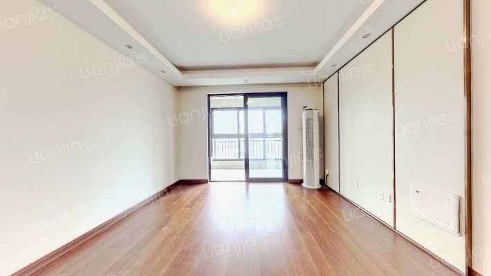 新城上坤樾山璟里二手房实景图