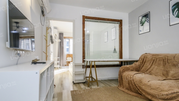 法华镇路878弄二手房实景图