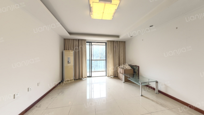 东郊小镇第一街区二手房实景图