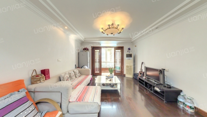 华盛名门二手房实景图