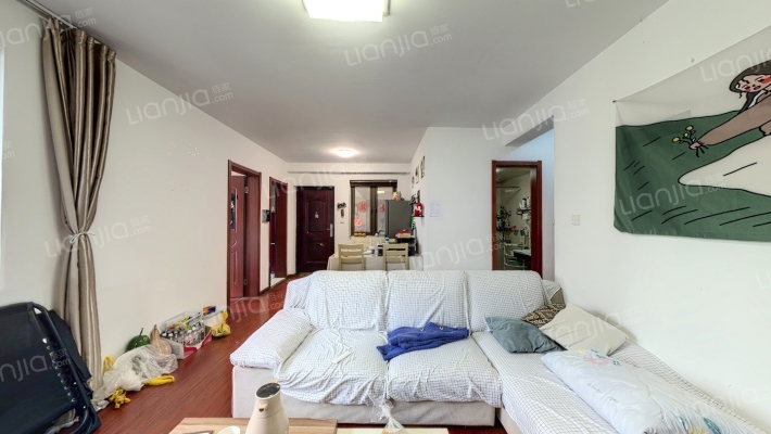 世贸湖山帝景湾南苑二手房实景图