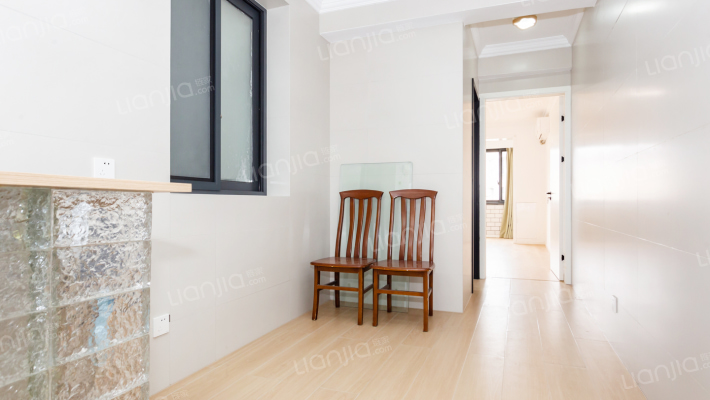 航东路750弄二手房实景图