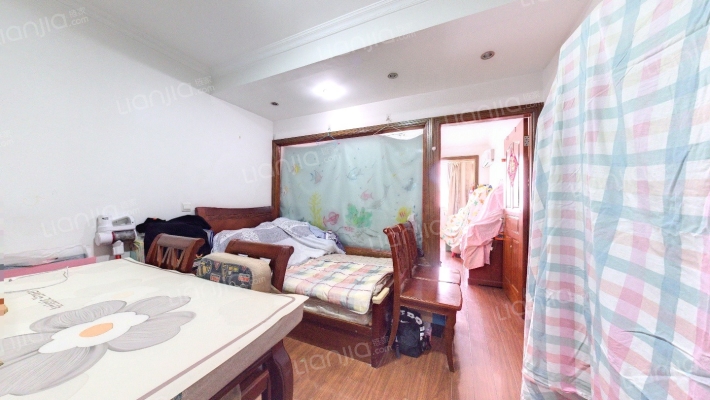 绿川新苑北区二手房实景图