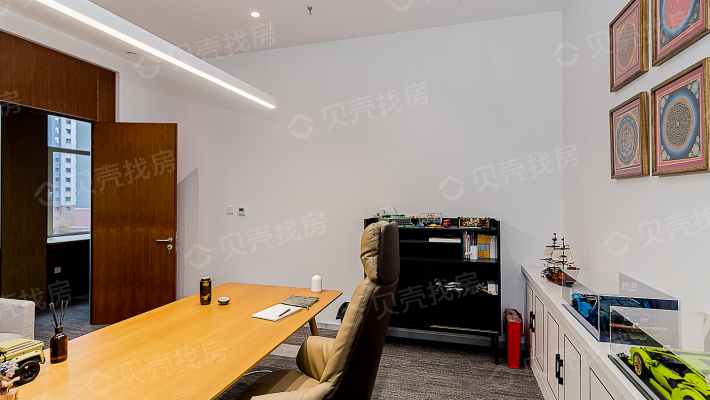 精装公司办公室，6厅合一空间宽阔设计合理接手开工-客厅B
