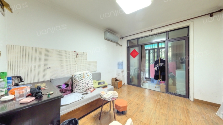 西郊英园二手房实景图