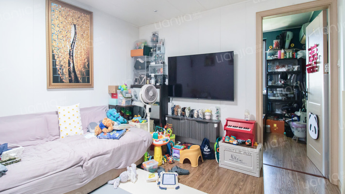 佳虹小区二手房实景图