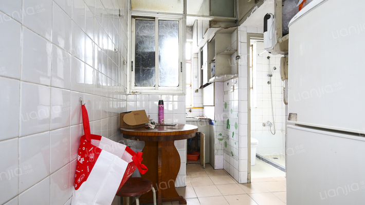 四平路2100弄二手房实景图