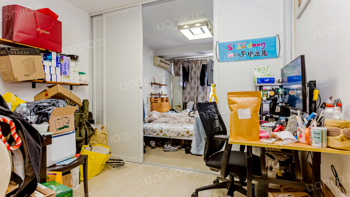 平型关路235弄二手房实景图