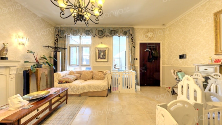 天鹅堡二手房实景图